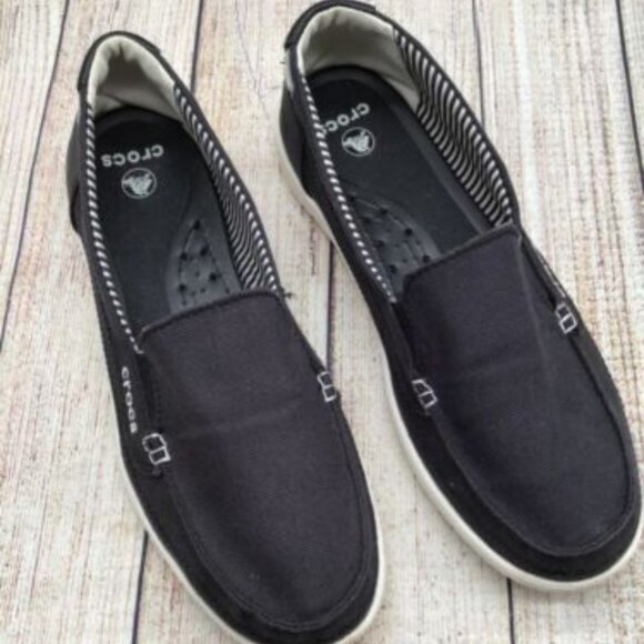 Crocs Women's Walu Canvas Loafer size 9W - Picture 1 of 5